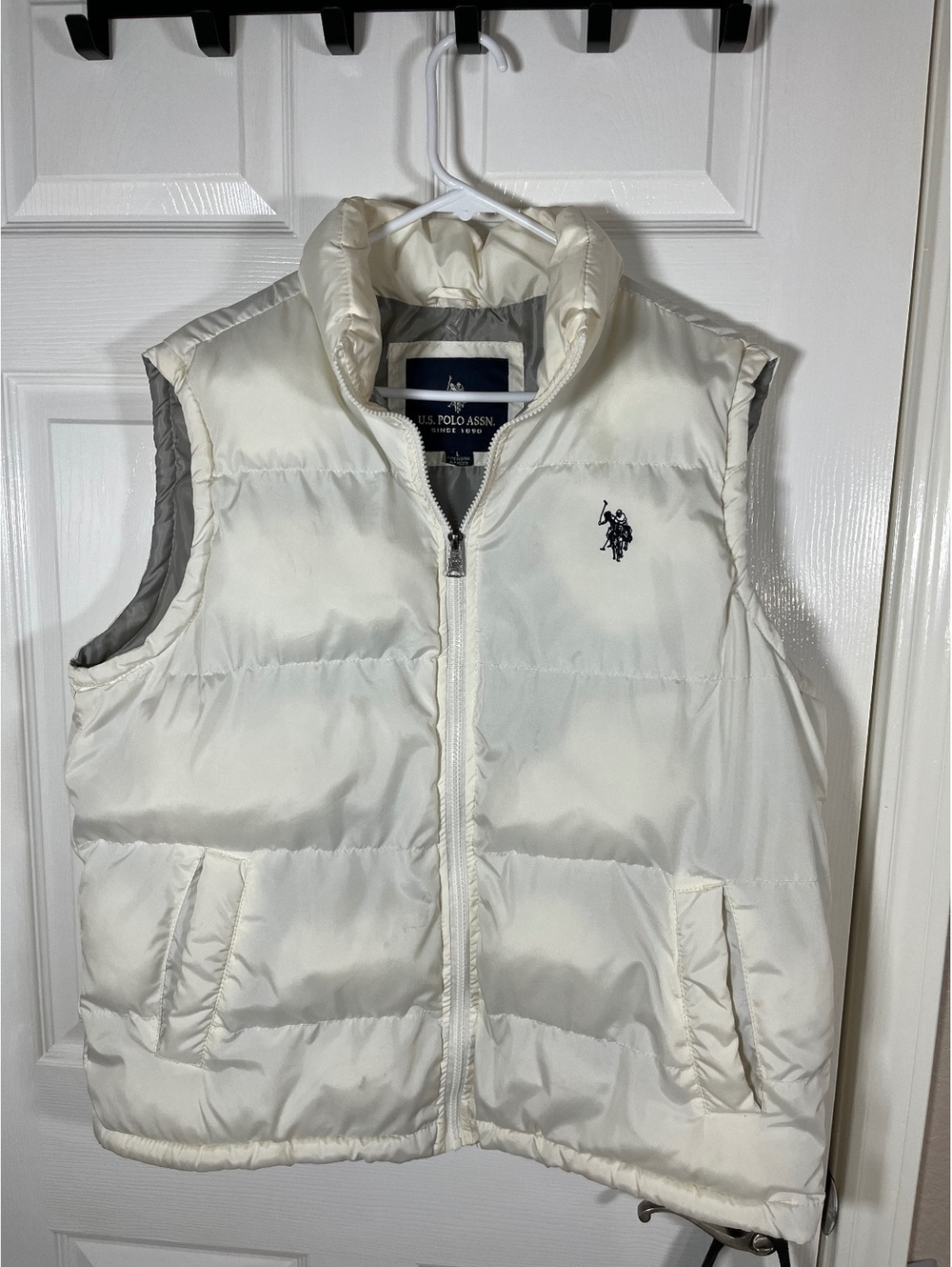 Off white vest large men’s U.S. Polo Assn.